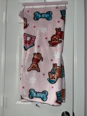 Betsey Johnson Christmas Blanket Gingerbread Dogs